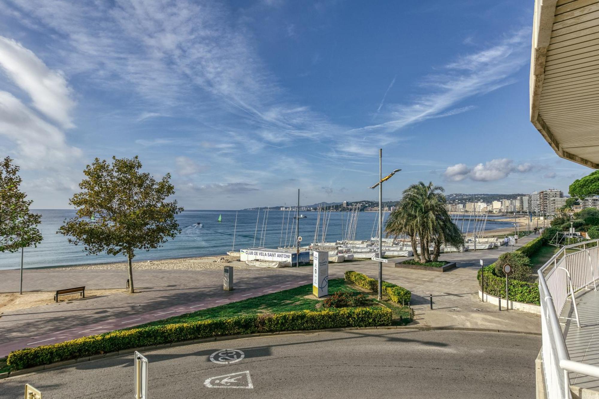 Apartamento Carrer Del Mar Palamós Exterior foto
