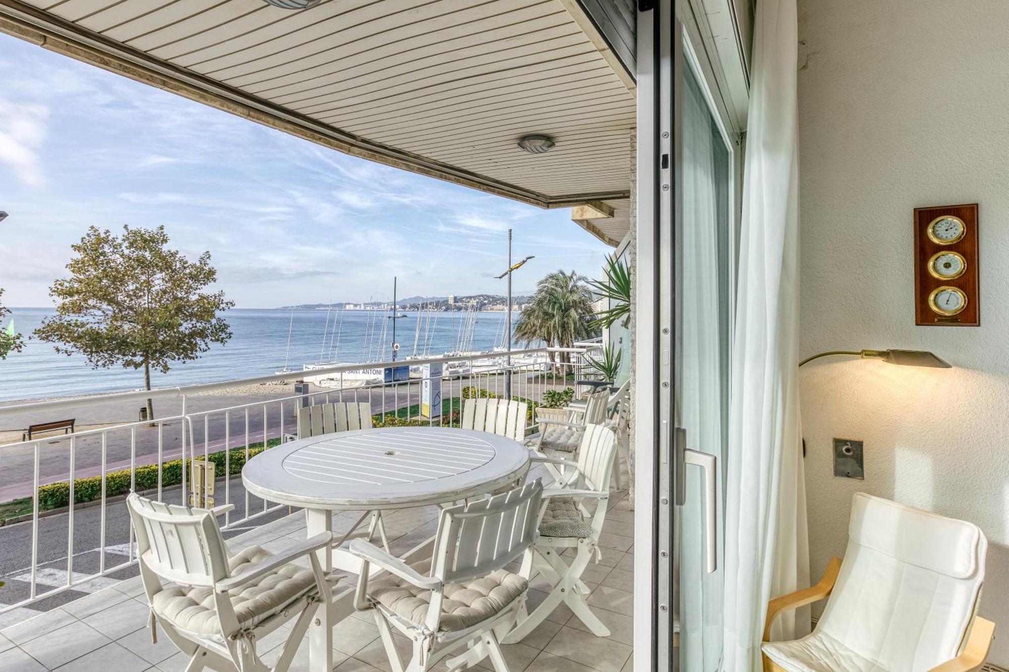 Apartamento Carrer Del Mar Palamós Exterior foto