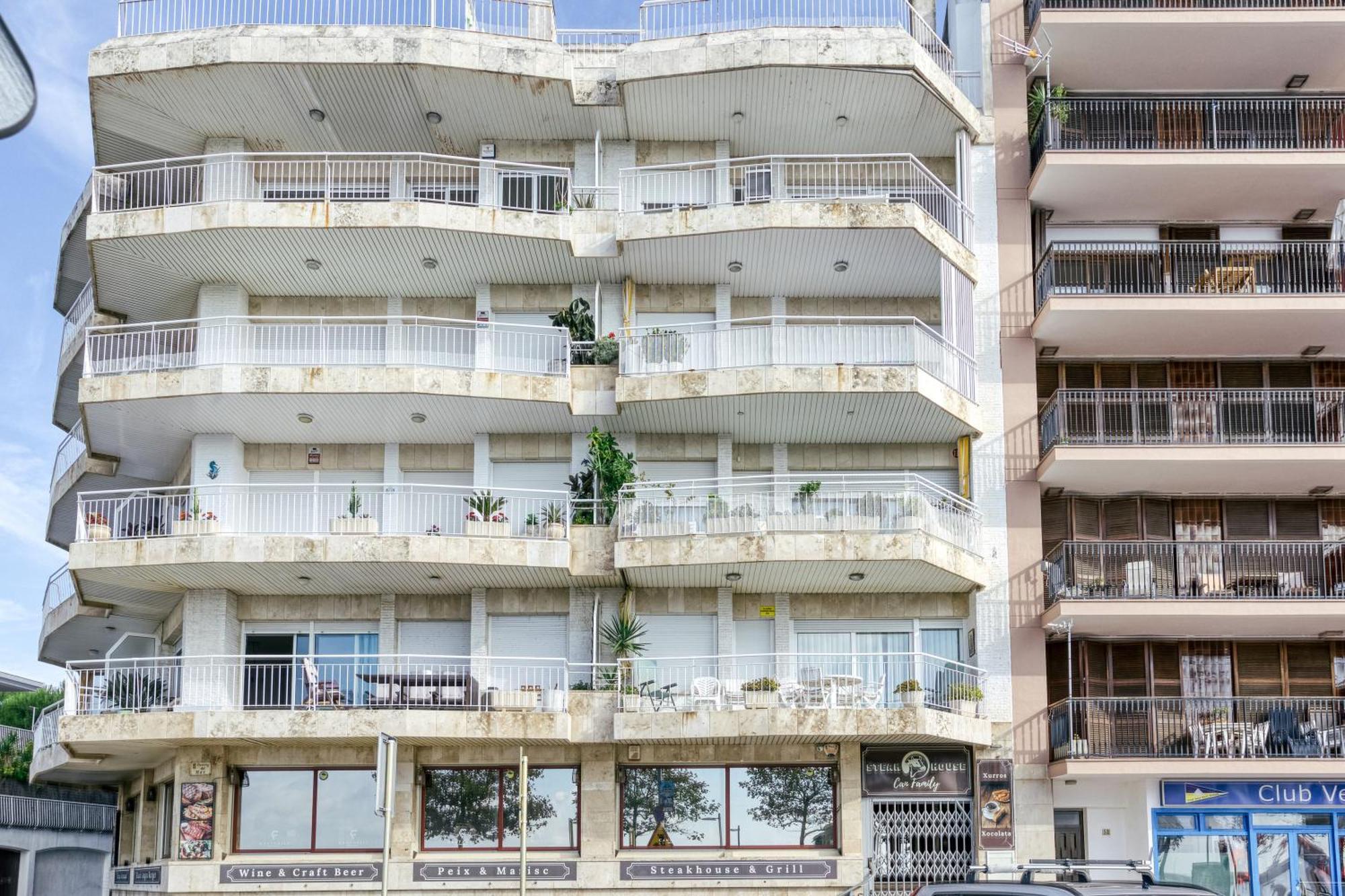 Apartamento Carrer Del Mar Palamós Exterior foto